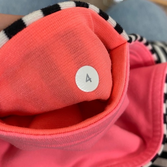 Lululemon striped leggings - Picture 6 of 6